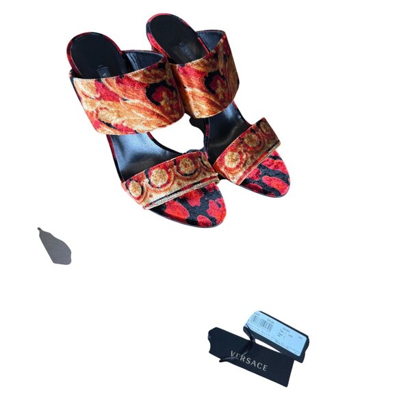 Versace Womens Baroque Velvet Sandals Size 40 Red & Gold Stiletto NIB - Picture 3 of 12